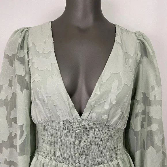 Lulu's Green Plunge Neck Bishop Sleeve Sundress - Picture 5 of 11